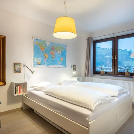 Budget Apartment *