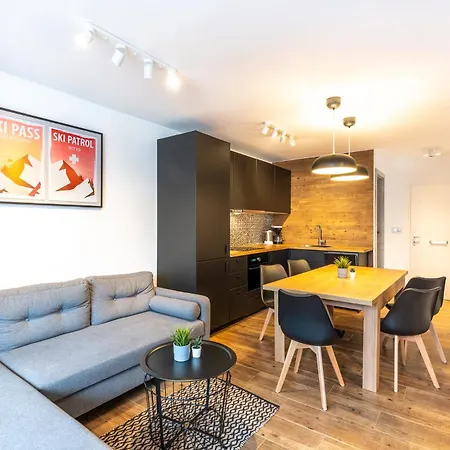 Budget Apartment *